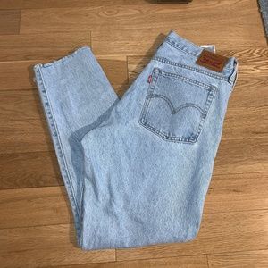 Levi's Light Wash Jeans